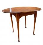 Oval Queen Anne Tavern Table